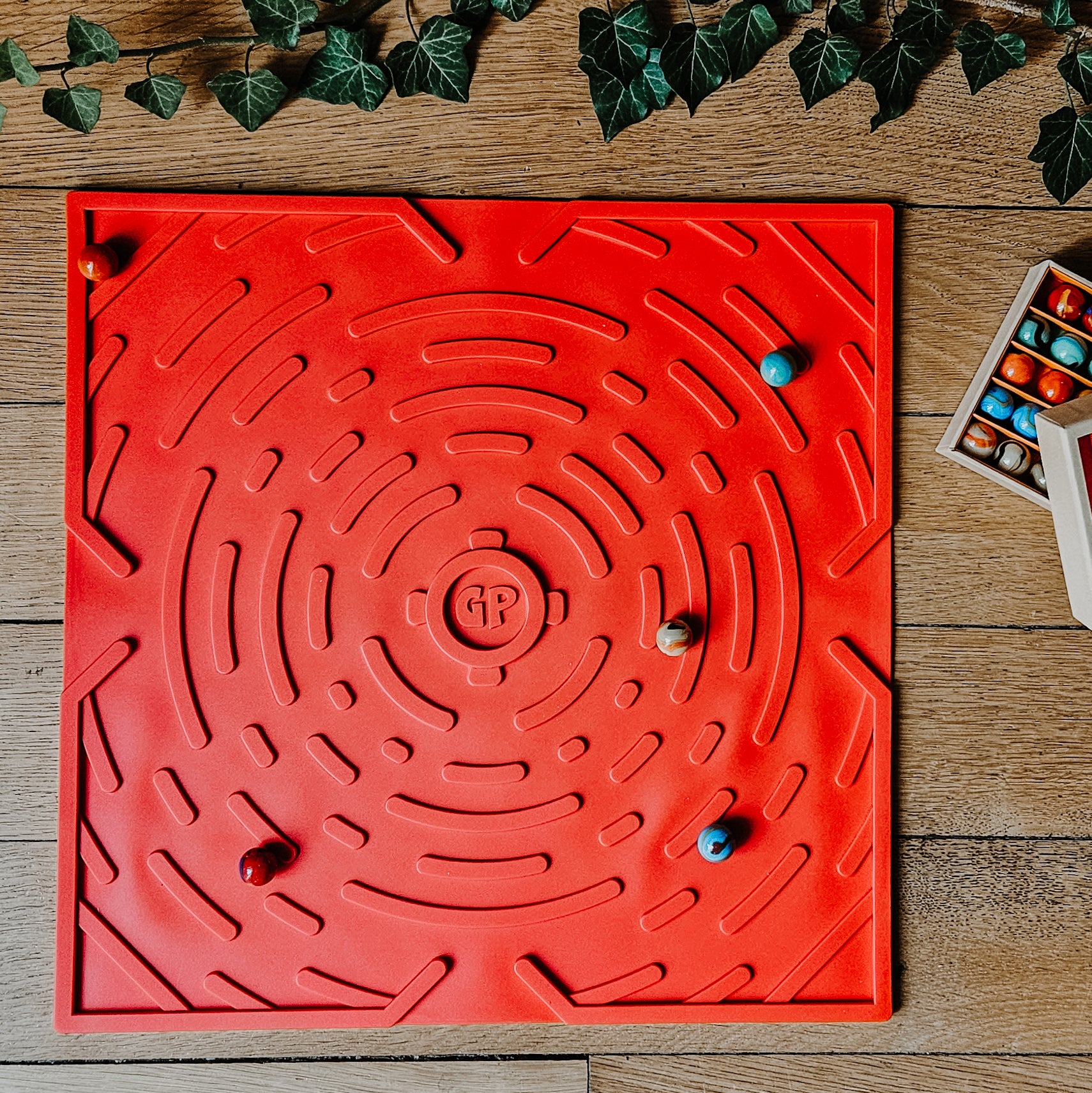 Game Plak - Jeu de Billes - rouge - Motricité fine et précision – Les  Buissonniers