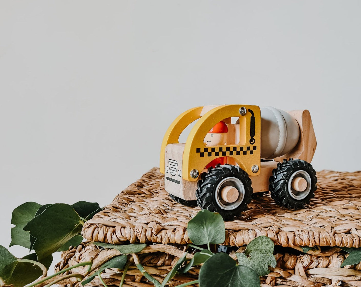 egmont toys bétonneuse en bois véhicule voiture motricité imagination enfants
