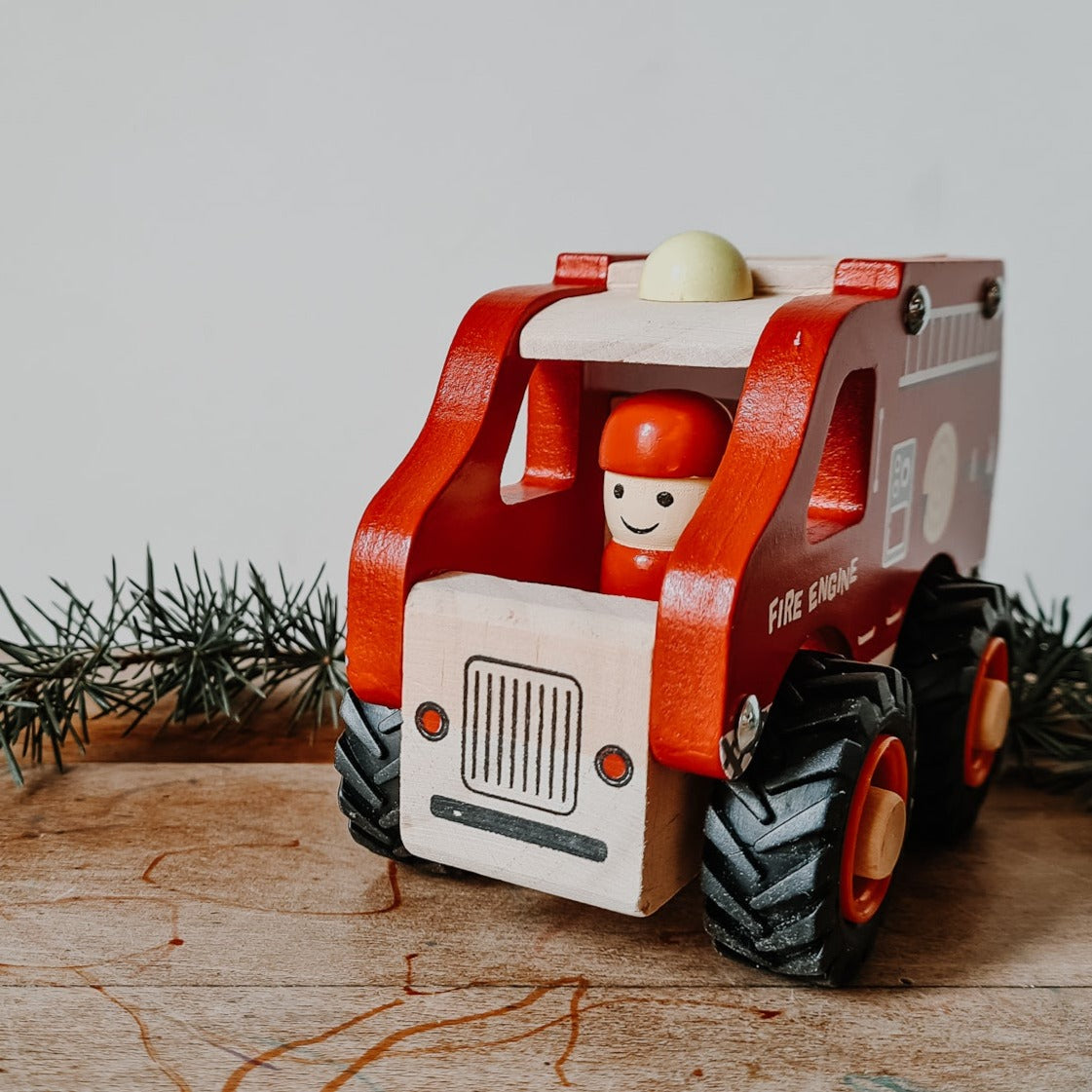 egmont toys camion pompier en bois véhicule voiture motricité imagination enfants